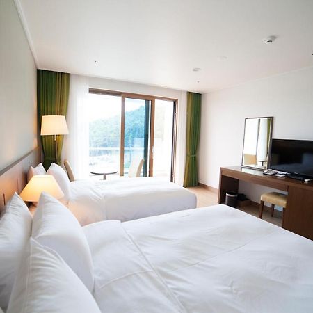 Dongwon Youthhostel Tongyeong Buitenkant foto
